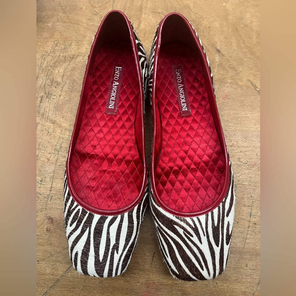 Enzo Angiolini zebra print flats s